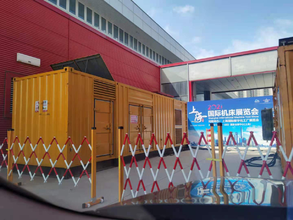 兴文发电车出租-发电机无电压或电压太低怎么办？
